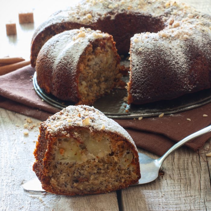 Iole’s Apple and Spice Cake