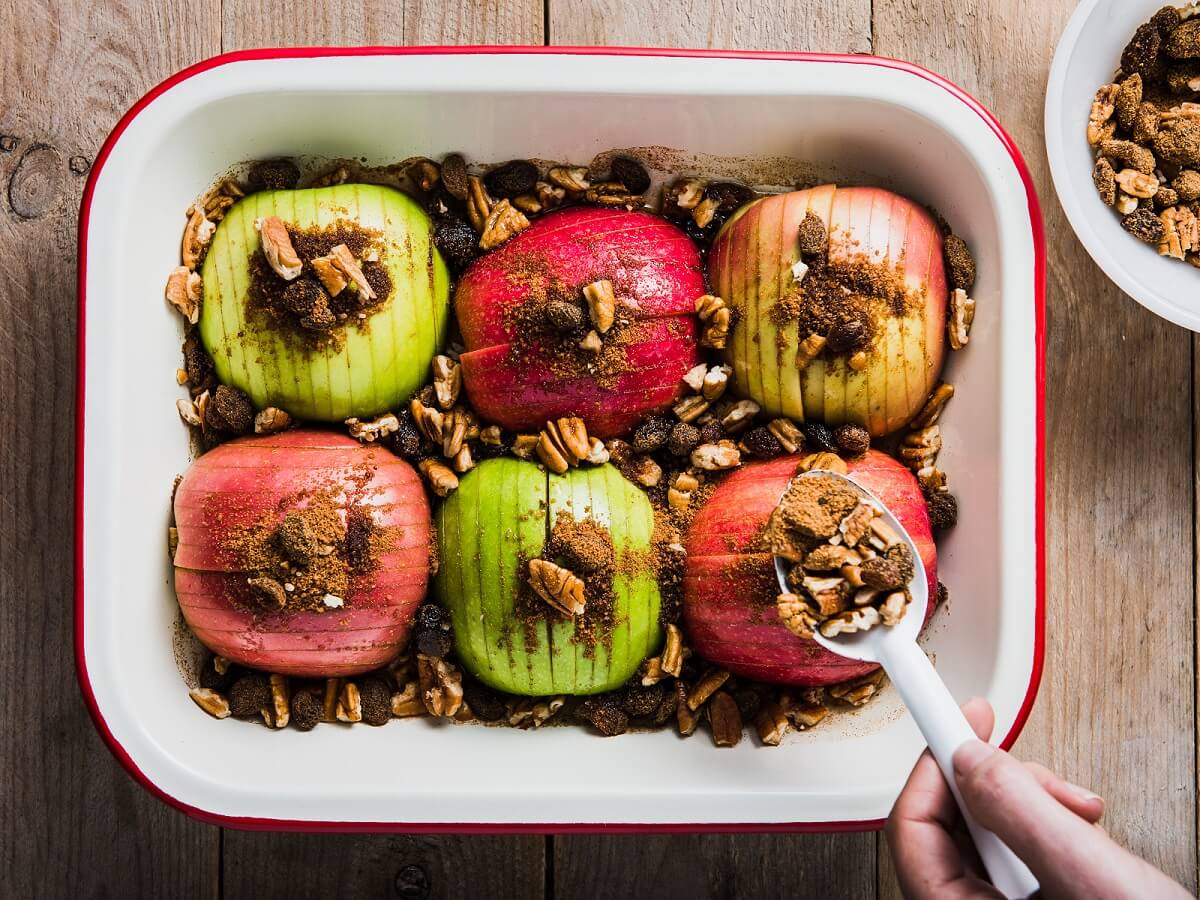 Hasselback Baked Apples