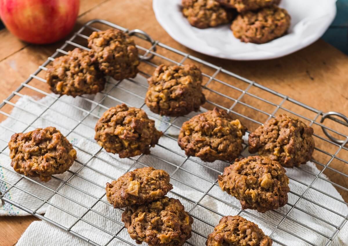 Apple Oatmeal Cookies