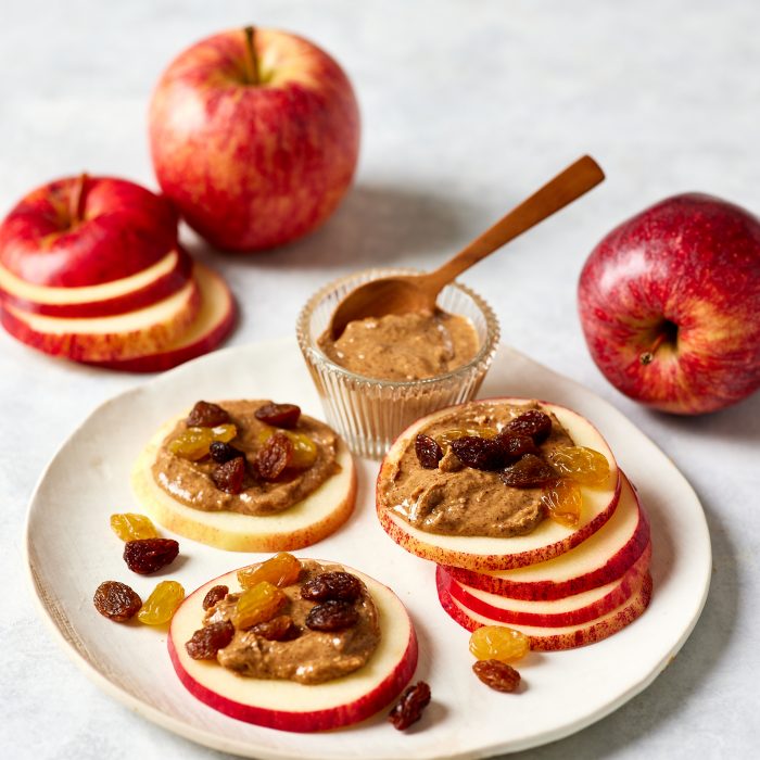 Apple Bites: Nut Butter & Sultanas